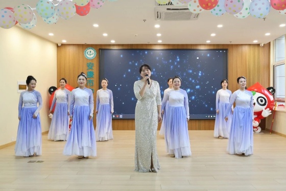 安康市中心血站举行2025年度表彰大会暨“策马迎新春·聚力开新局”文艺汇演