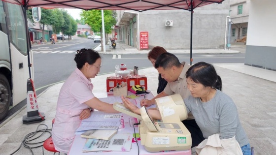 热血汇聚爱心 奉献践行文明——石泉县喜河镇开展无偿献血公益活动