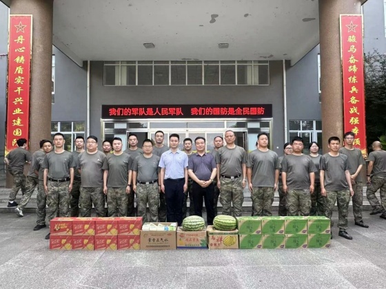 参训砺初心 献血显担当——安康市民兵训练基地 紫阳县基干民兵分队开展无偿献血活动