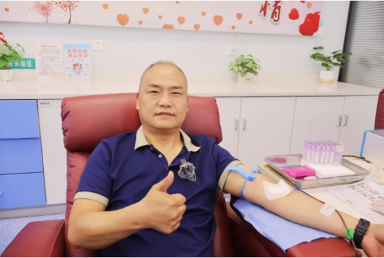 水电三局基地管理中心干部职工参加血站开放日暨爱心献血活动