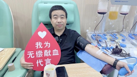 《热血安康·善举传扬》系列丨王万军：天再热，爱心不降温！