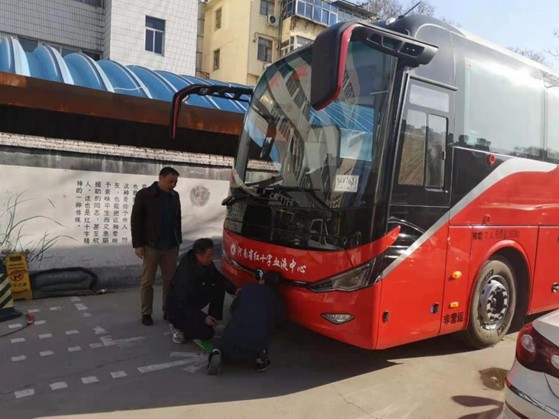 战车“披甲”  蓄势待发