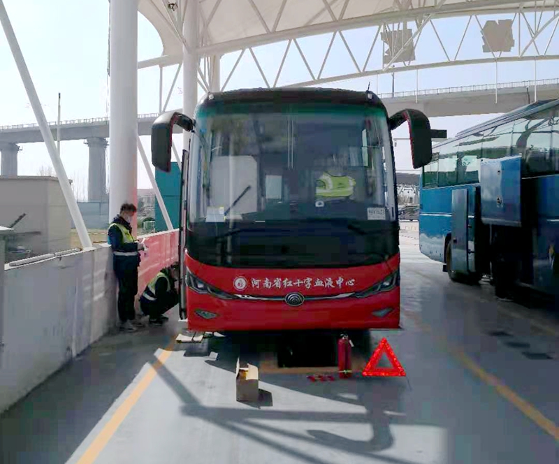 战车“披甲”  蓄势待发