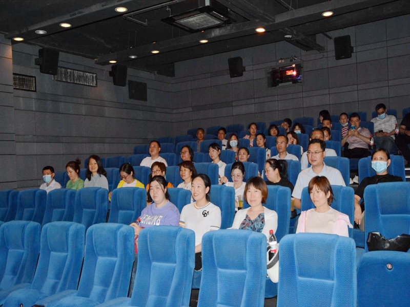 重温脱贫攻坚故事 汲取砥砺奋进力量