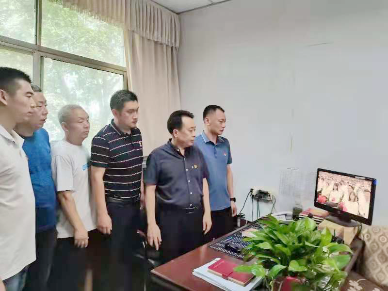 河南省红十字血液中心组织集中观看 庆祝中国共产党成立100周年大会直播