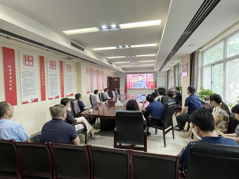 河南省红十字血液中心组织集中观看 庆祝中国共产党成立100周年大会直播