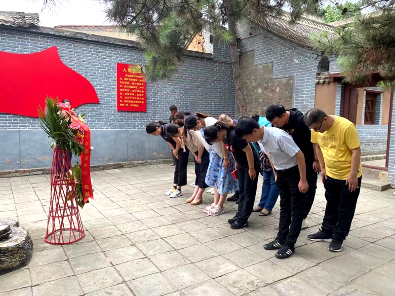 寻访红色足迹 学习光辉党史