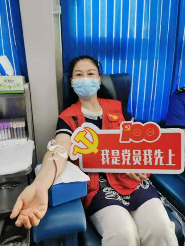 热心公益 热血为民