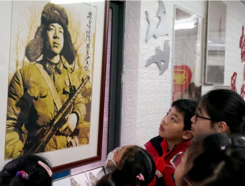 雷锋精神 | 永不褪色的精神坐标