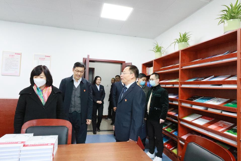 郑州市文明办复查工作组莅临省血液中心实地考察指导精神文明建设工作