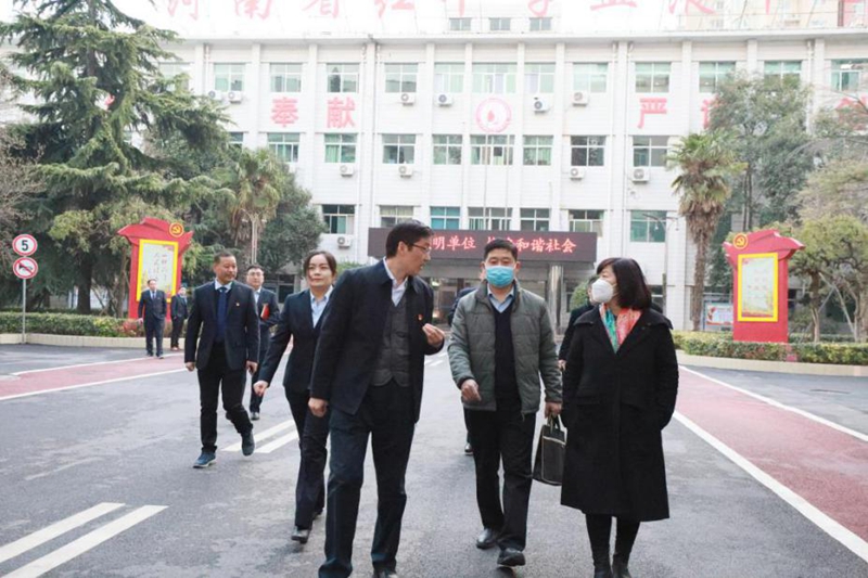 郑州市文明办复查工作组莅临省血液中心实地考察指导精神文明建设工作