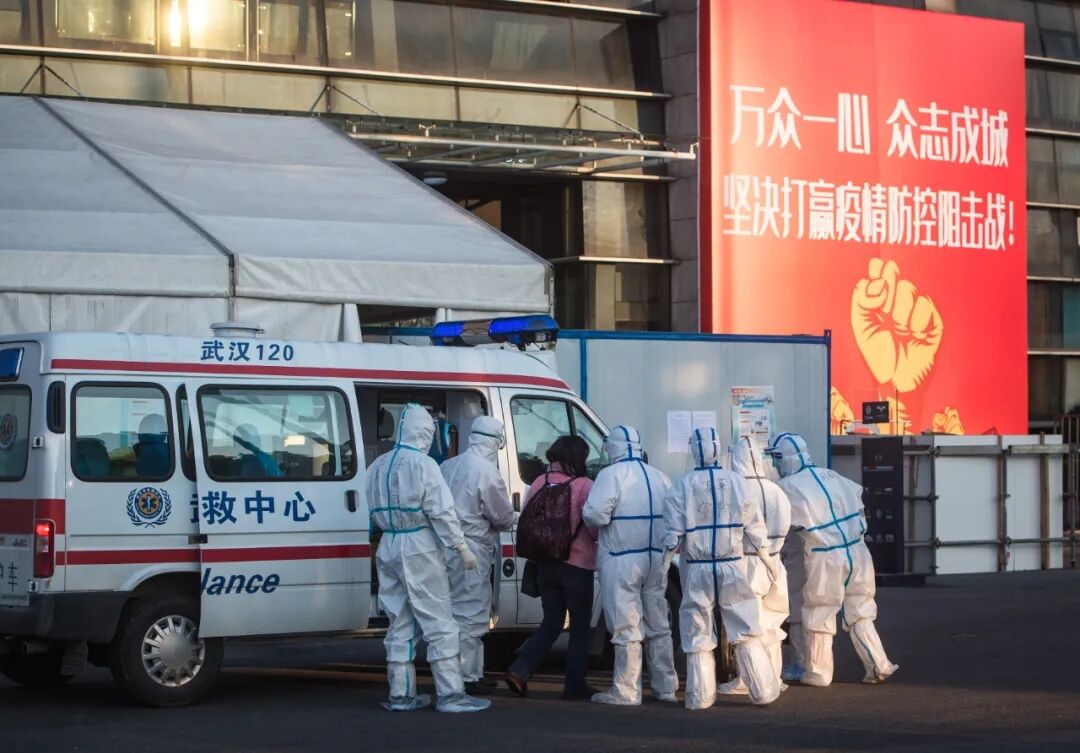 伟大抗疫精神 | 中国精神的生动诠释