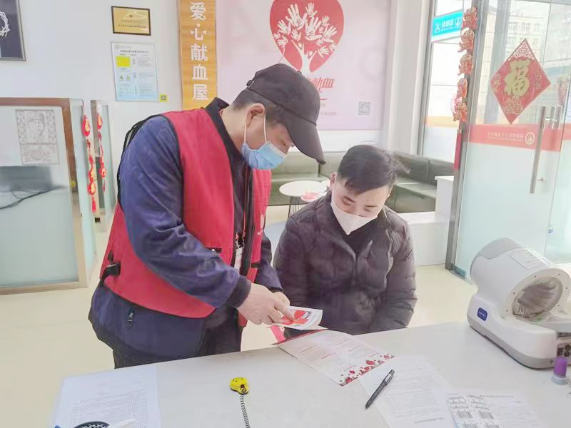 【百次献血】退伍军人献血100多次：挽救生命是最大的快乐