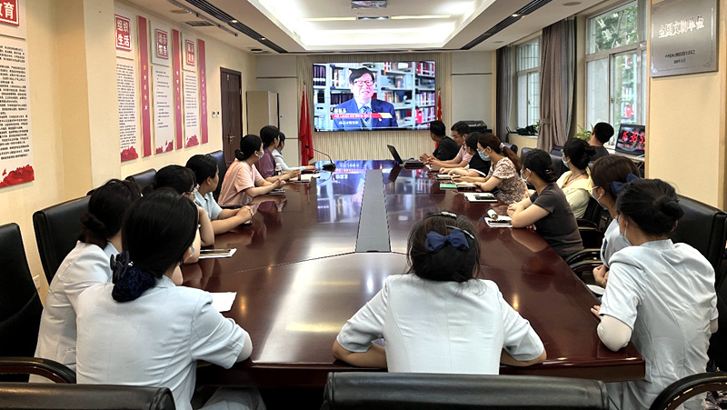 青春路上，纪法同行