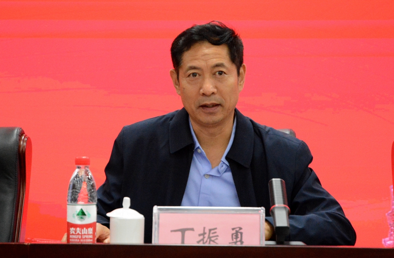 人生结交重始终，云开疫散重相逢