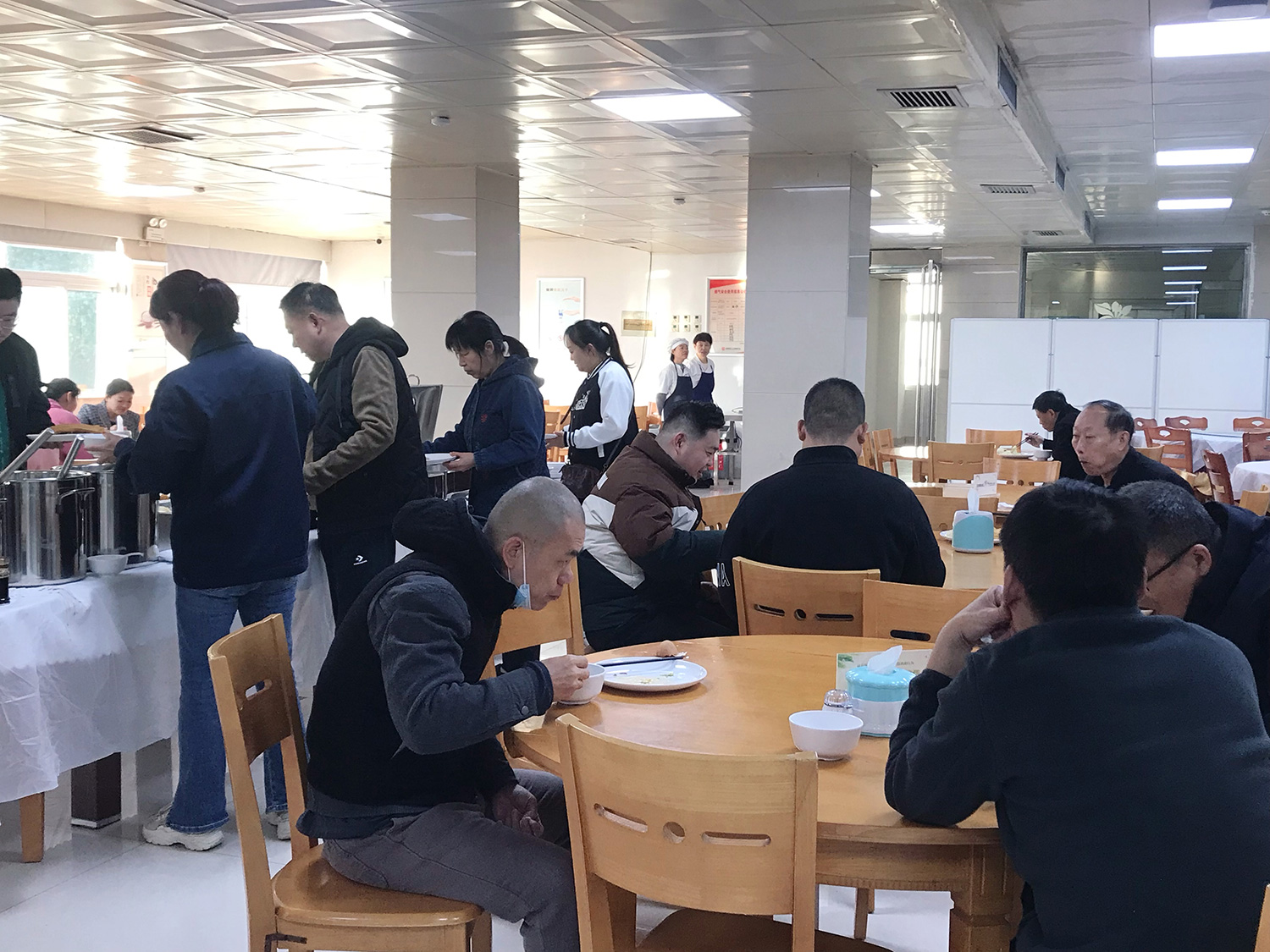 幸福感满满,中心食堂开设早餐啦!