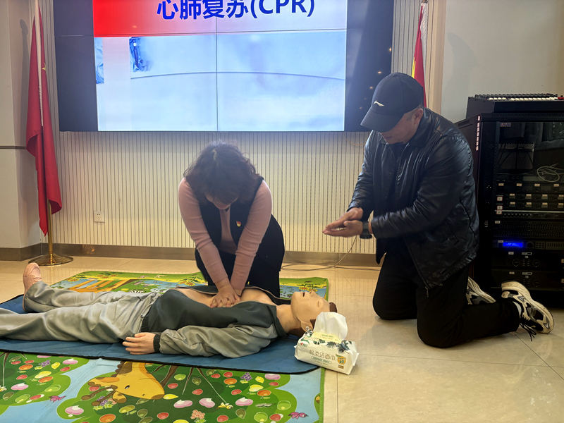 强化理论学习，保障临床用血