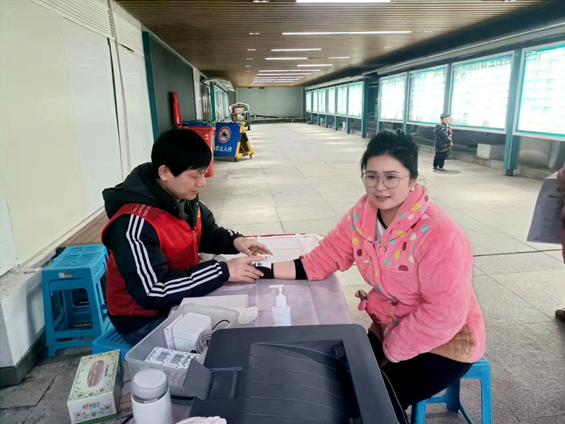 学雷锋见行动，文明志愿我先行