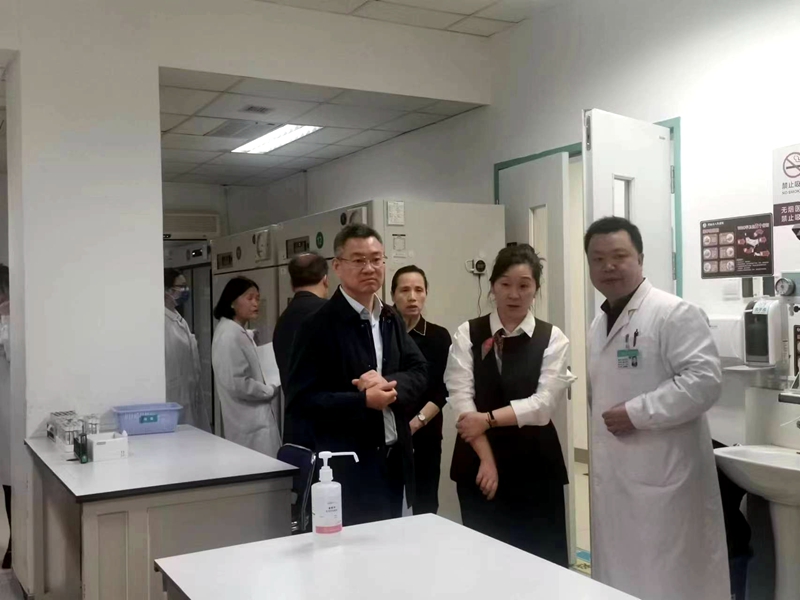 河南省血液安全技术核查组到我中心核查血液安全工作