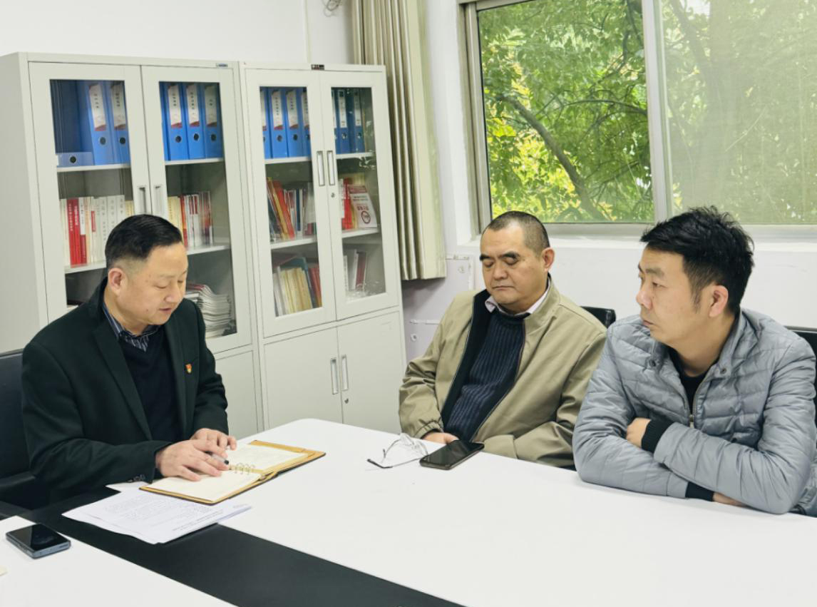 供应室党支部学习宣传贯彻《习近平 关于健康中国论述摘编》