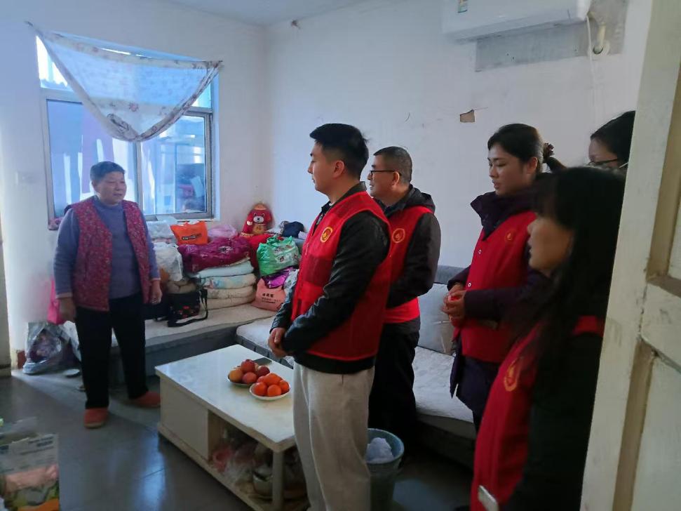 “学雷锋 我行动”，温暖传递新同乐社区