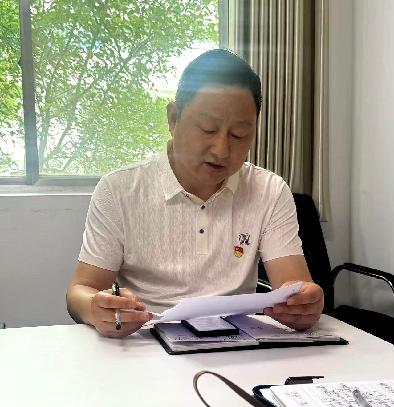 供应室党支部召开深入贯彻中央八项规定精神学习教育第二次交流研讨会