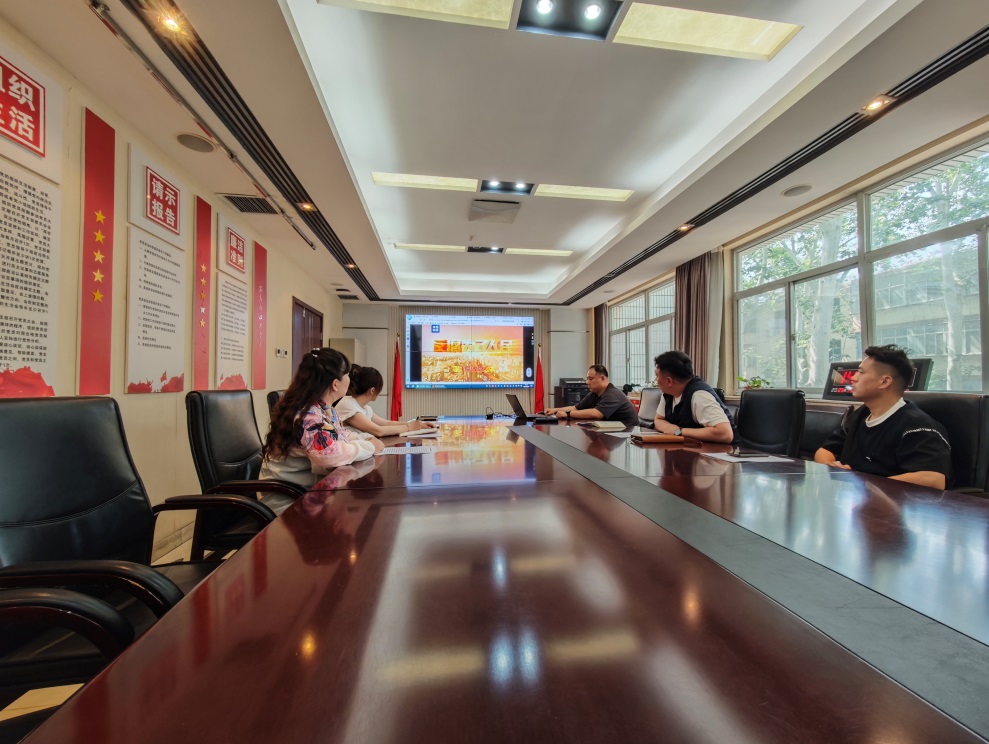 清风正气入心间！宣传招募科党支部组织观看《反腐为了人民》