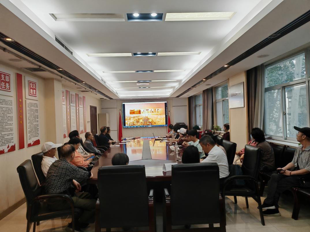 抓实理论知识 筑牢思想之基