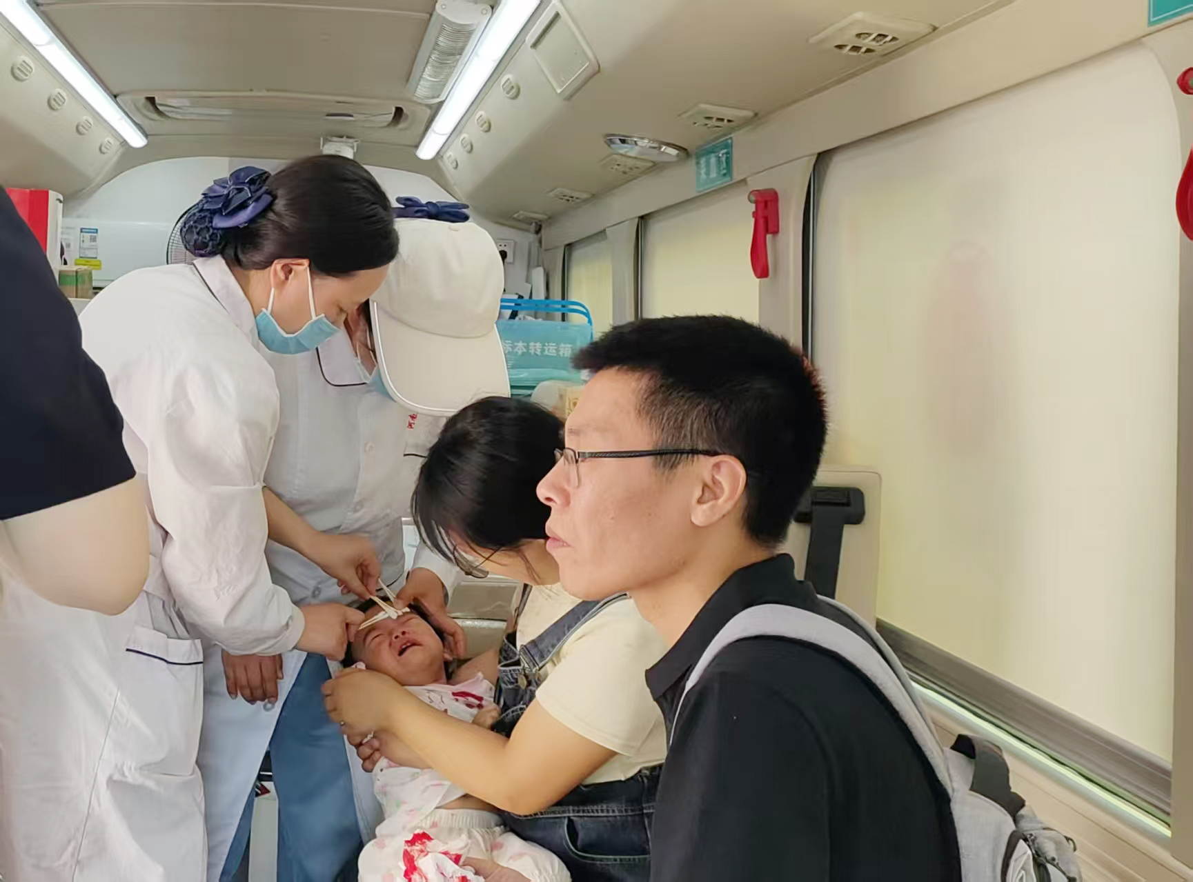 【爱心驿站】当爱伸出援手