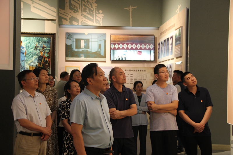 河南省红十字血液中心赴河南省廉政文化教育中心接受廉政警示教育