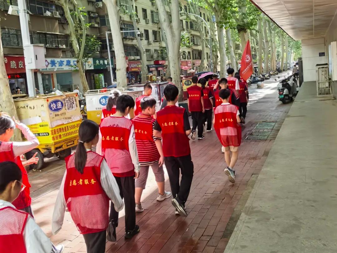 探秘血液旅程 感受生命温度第二期暑期活动圆满结束！