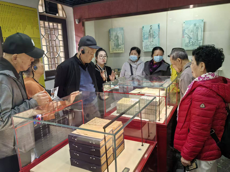 河南省红十字血液中心重阳节组织离退休老干部赴晋城开展参观游览活动