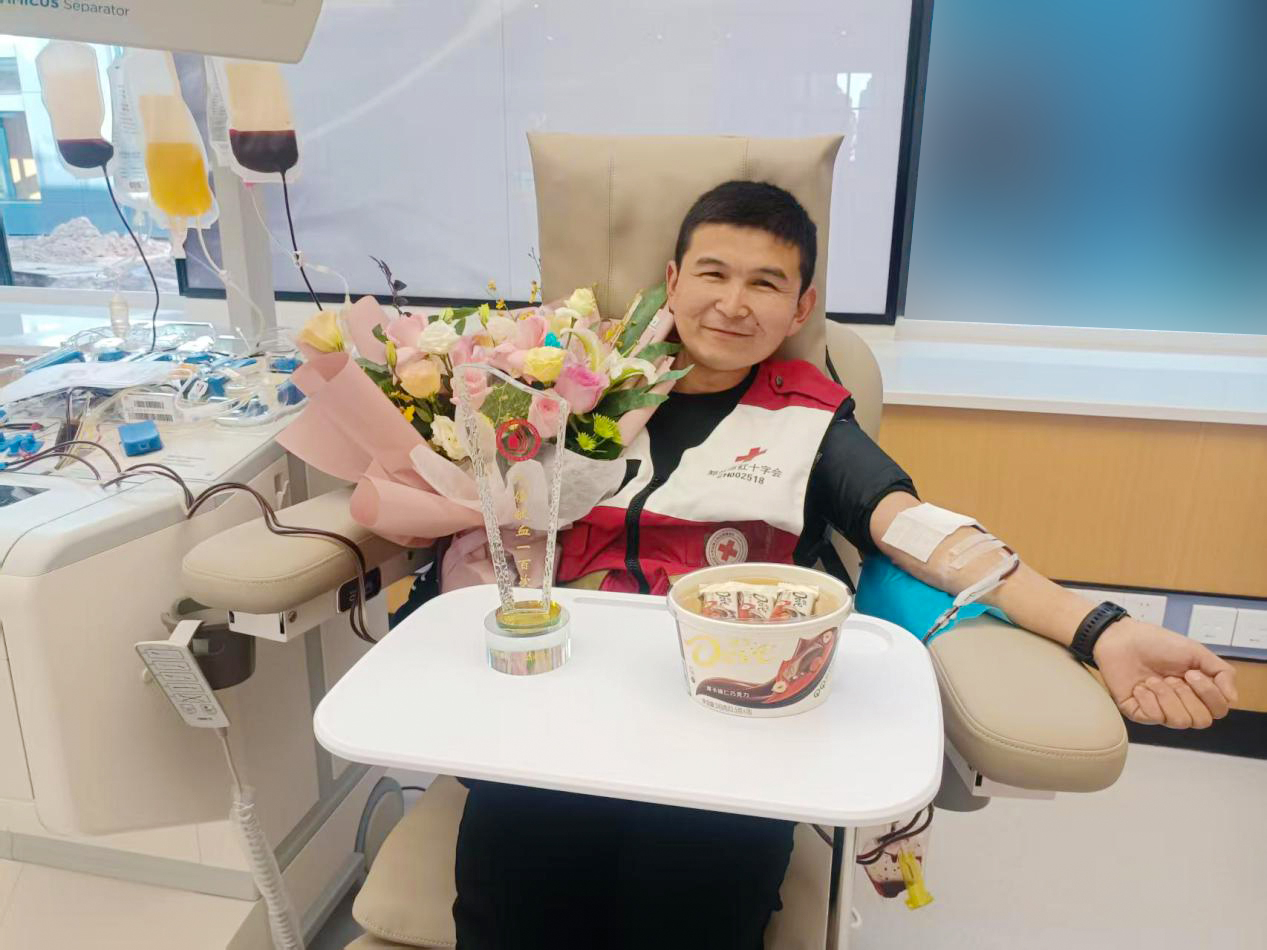 挽袖百次守初心 热血十年践约定