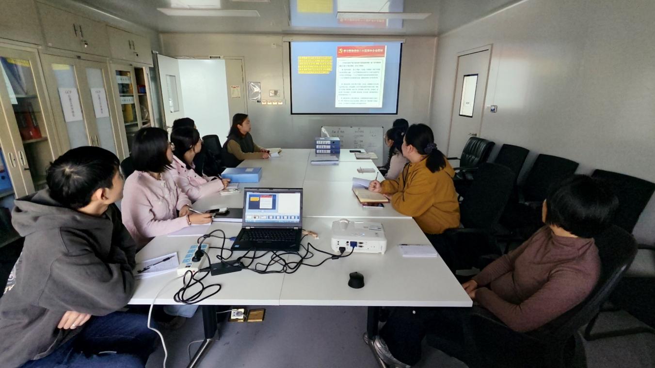 扬风起帆迎新程 创新科研著新篇