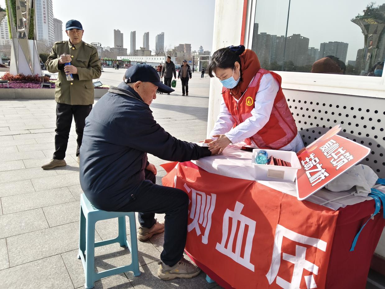 心暖归途 热血守护