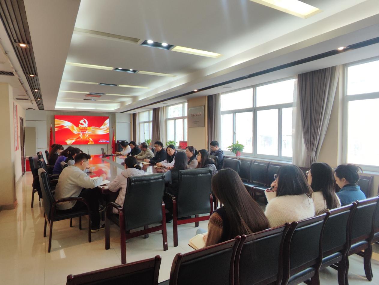 强化纪律意识 践行担当精神