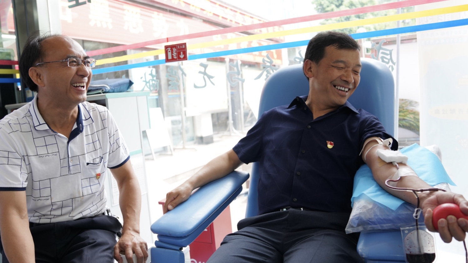 市卫健委机关党支部开展“7.1”无偿献血主题活动