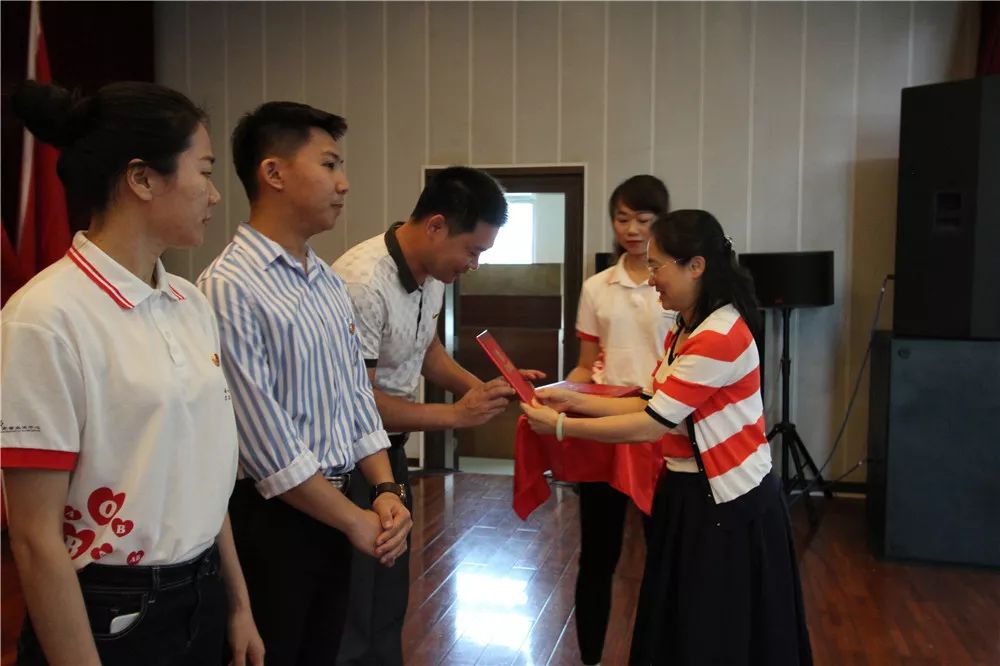 海南省卫生健康委举办2019年“青春心向党•建功新时代”宣传教育实践活动