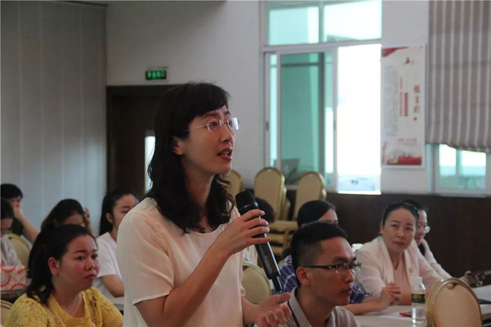 海南省卫生健康委举办2019年“青春心向党•建功新时代”宣传教育实践活动