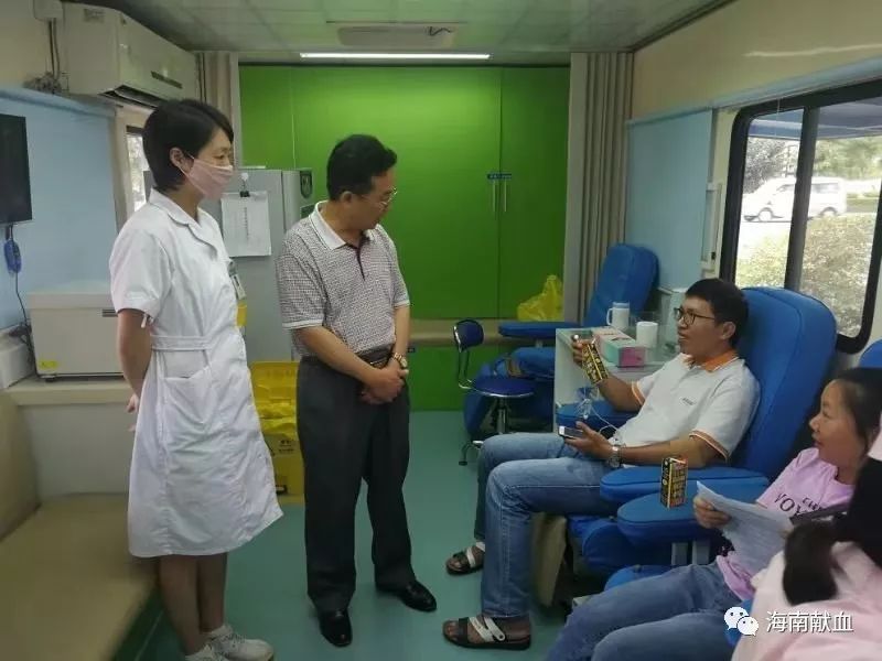 海南省血液中心副主任李儒焕到儋州开展调研指导工作