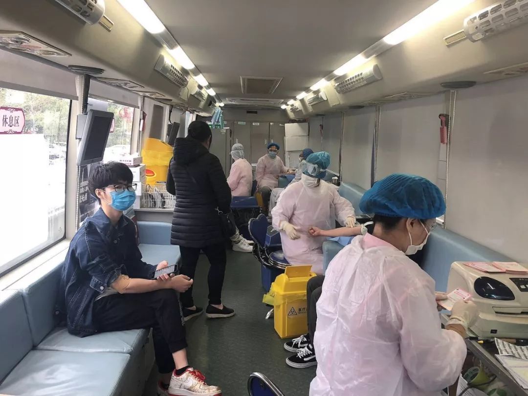 献血战“疫”,海南现代妇儿首当其冲!