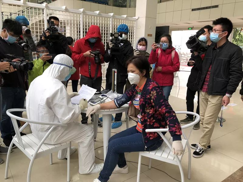 海南省首批新冠肺炎康复者成功捐献血浆