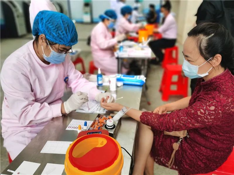 疫情后方,我们共同守护生命!