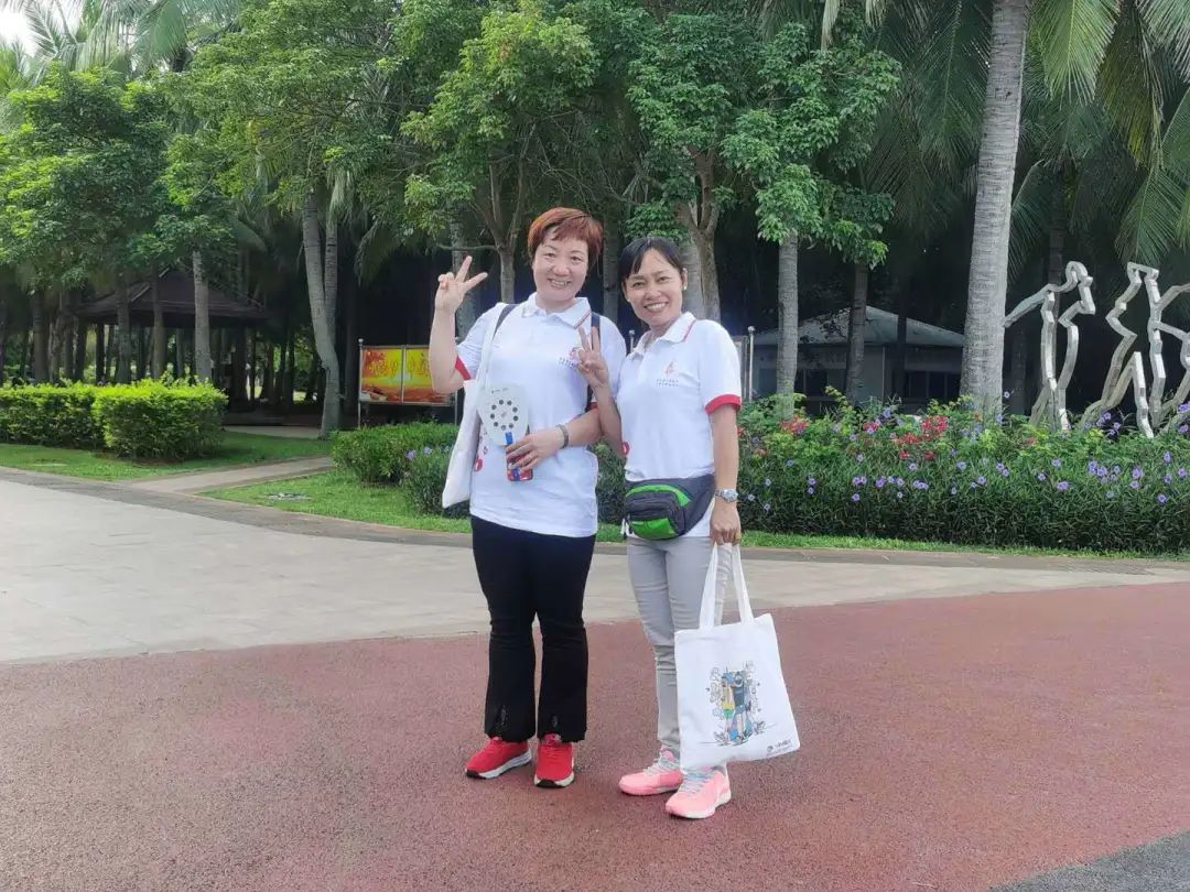 “我健康、我快乐”———海南省血液中心积极参与省直机关万人健步走活动