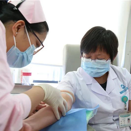 以我热血 温暖人间——海南省中医院、海南现代妇女儿童医院分别开展无偿献血活动