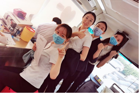 “行庆献热血 华夏有真情” ——华夏银行海口分行5周年行庆爱心献血活动