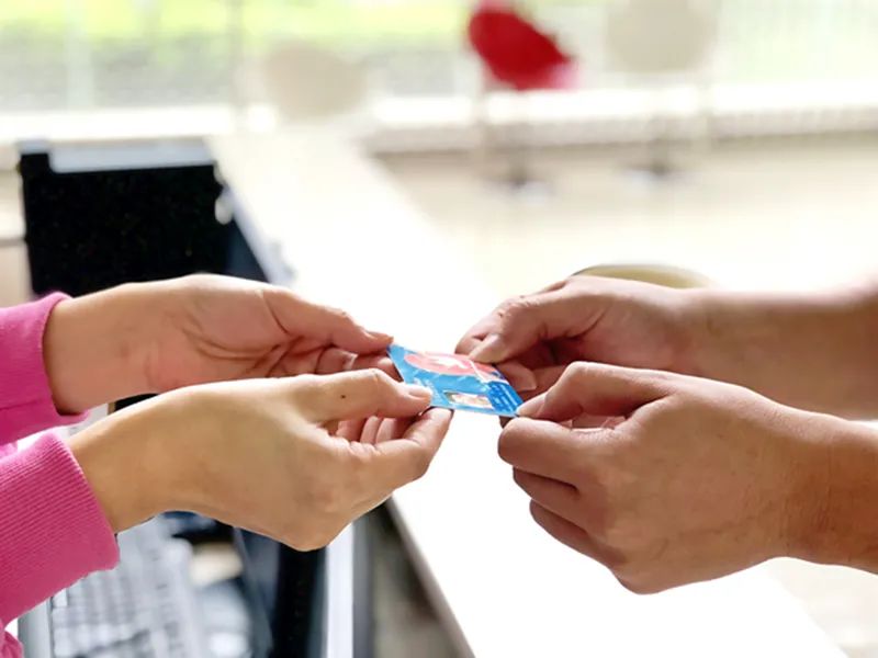 【好消息】首批“海南省无偿献血荣誉卡”发放啦!(内附当前可免费游览景区和免费乘坐公交目录)