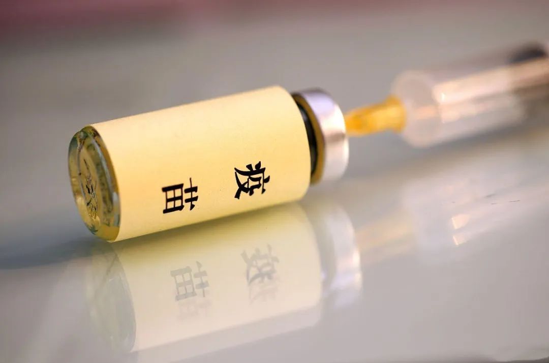 在接种新冠疫苗前，血液人集体行动...