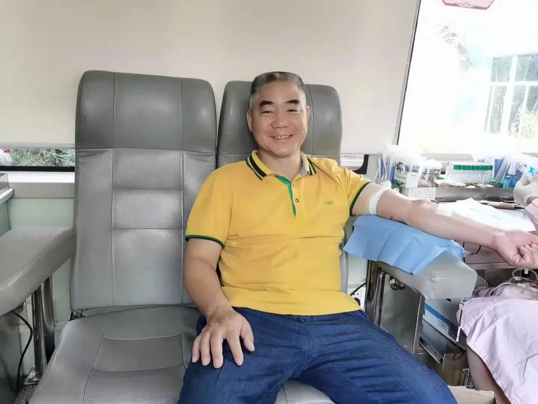 在接种新冠疫苗前，血液人集体行动...