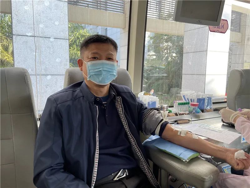 寒冬中,他们用温暖守护一座城